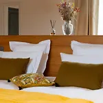 Chateau De Hotel 4*