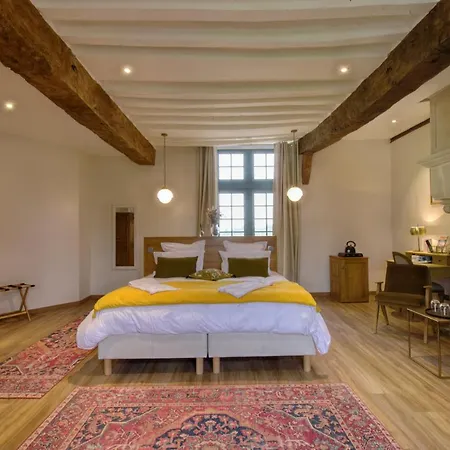 Hotel Chateau De 4*
