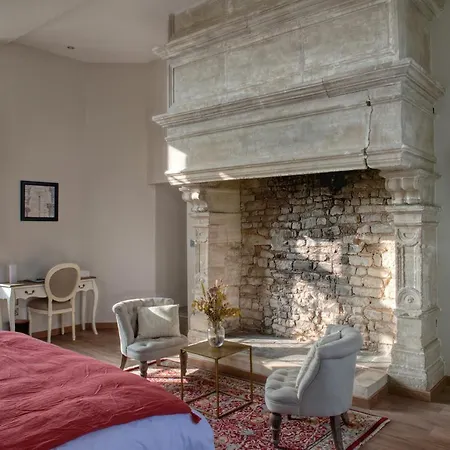 Chateau De Hotel 4*