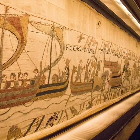 Chateau De Hotel Bernesq