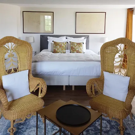 Chateau De Hotel Bernesq