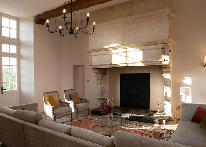 Hotel Chateau De Bernesq