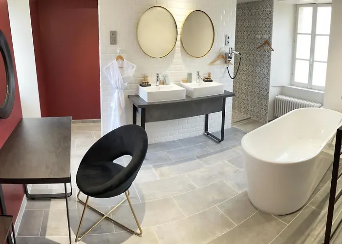 Chateau De 4* Bernesq